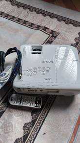 Epson EB-U42