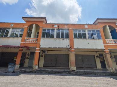 Shop lot For Sale in Cheng,MLK