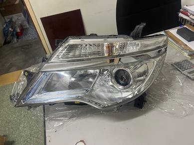 Nissan serena c26 headlamp bumper spoiler tailgate
