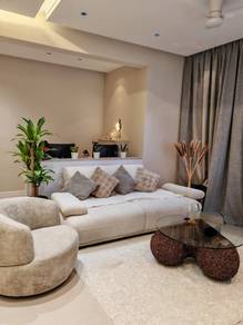 Condominium For Sale in Quay West Residence