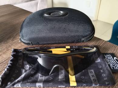 Rare Oakley Livestrong Jet Black Iridium M-Frame H