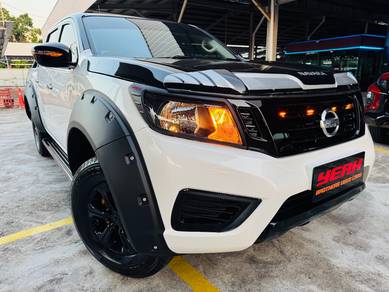 2020 Nissan Navara SE (AT)