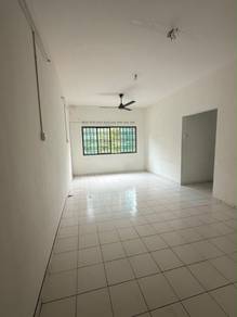 Flat For Sale in Taman Pulai Utama