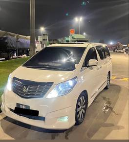 Toyota Alphard 240X in Ampang Hilir, KUL