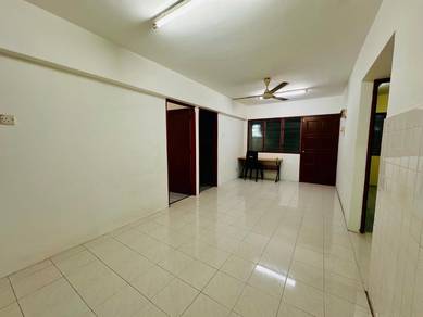 Apartment For Rent in Taman Selatan