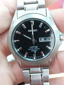 Vintage Seiko sapphire crystal watch NOS