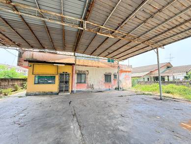 Bungalow House For Rent in Klebang,MLK