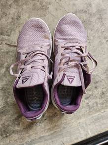 kasut Reebok size 40 ori