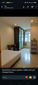 Room in Batu Uban, PNG