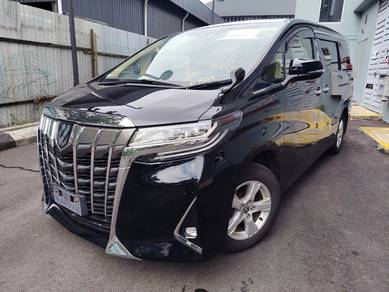 Toyota Alphard X in KL City, KUL