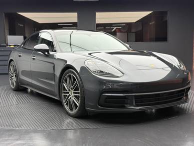 Porsche Panamera 4S in Chan Sow Lin, KUL