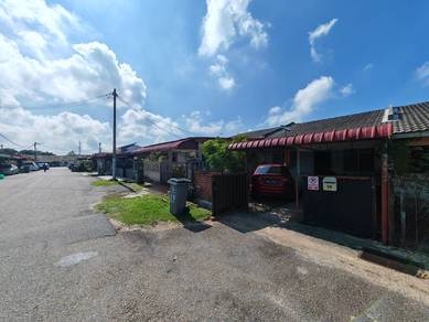 1-storey Terraced House For Sale in Telok Mas,MLK
