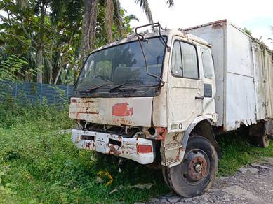 Nissan pkd211