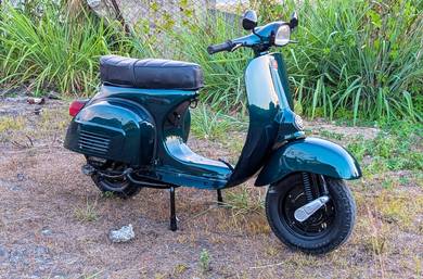 Vespa Super 150