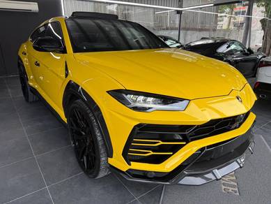 Lamborghini Urus  in Old Klang Road, KUL
