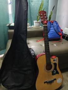 Acoustic guitar for sale