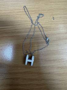 hermes mini pop H pendant