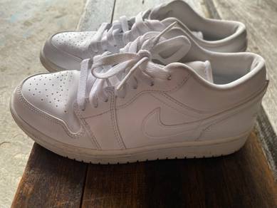 NIKE AIR JORDAN 1 Low