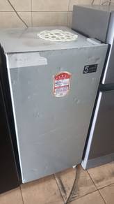 Peti Sejuk Midea 1pintu