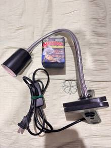 Lamp holder for basking UVB