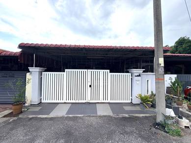 1-storey Terraced House For Sale in Banting,SGR