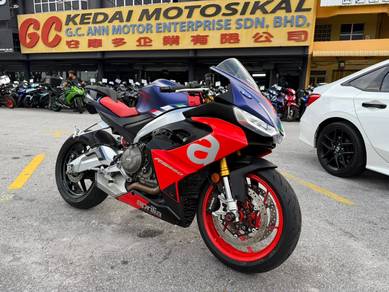 Aprilia RSV4