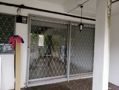 Silver tinted rumah uv block