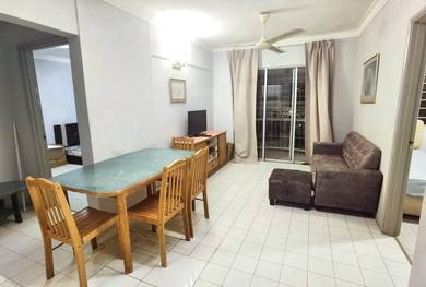 Condominium For Rent in Garden City Straits