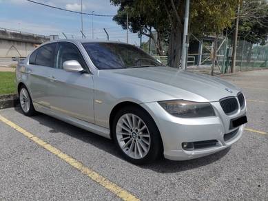 BMW 323i 23i (CKD) in Bagan Lalang, PNG