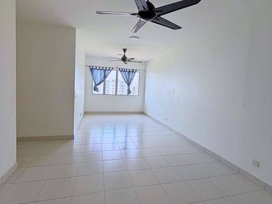 Apartment For Rent in De Palma