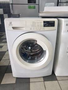 7.5kg Mesin Basuh Front Load Electrolux Washer