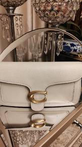 Preloved Coach 