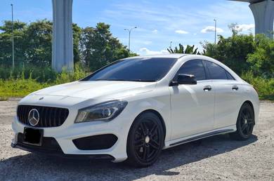 Mercedes Benz CLA180 180 (CBU) in Kajang, SGR