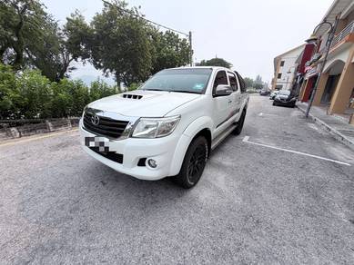 Toyota Hilux G TRD SPORTIVO in Lumut, PRK