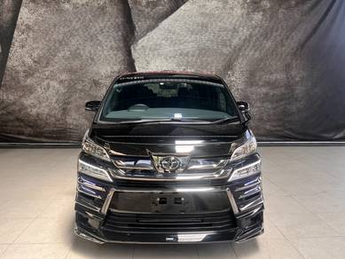 Toyota Vellfire GOLDEN EYES III in Ampang, KUL