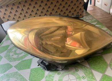 lampu nissan almera original