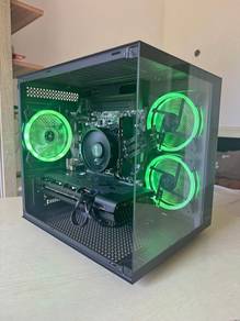 PC gaming and monitor
