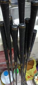 golf Wilson golf bag and crubs balls penang island