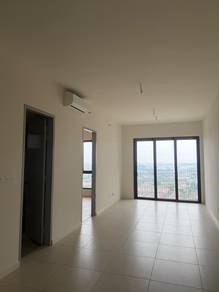 Service Residence For Rent in Emerald 9