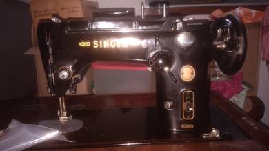 Singer automatic swing needle machine model 319K