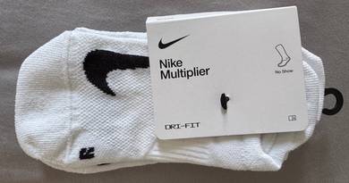 Nike 2 pairs Multiplier No Show Socks Women