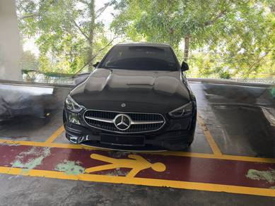 Mercedes Benz C200 200 AVANTGARDE in Mont Kiara, KUL