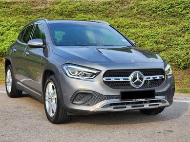 Mercedes Benz GLA200 200 PROGRESSIVE LINE in Seri Kembangan, SGR