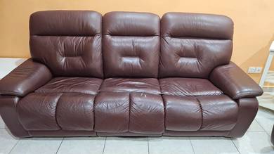 Recliner sofas 3 + 2 in good condition