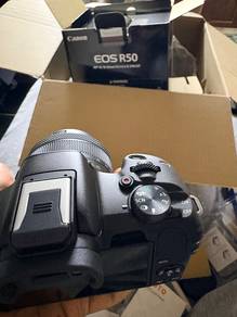 Canon EOS R50