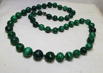 Vintage Graduated Malachite Beaded Necklace