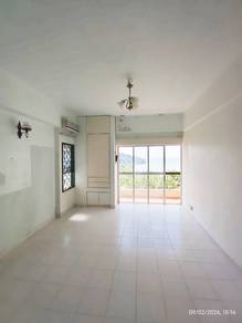 Condominium For Sale in The Reef