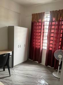Room in Bukit Beruntung, SGR