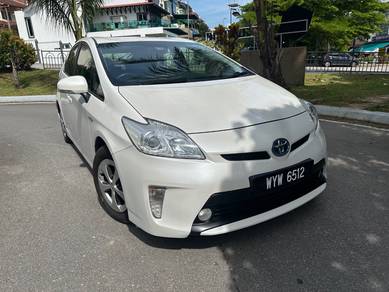 Toyota Prius LUXURY (HYBRID) in Bukit Jalil, KUL