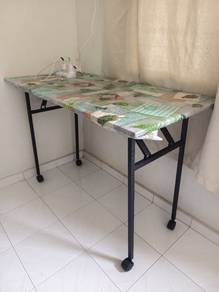 Meja Lipat, foldable table